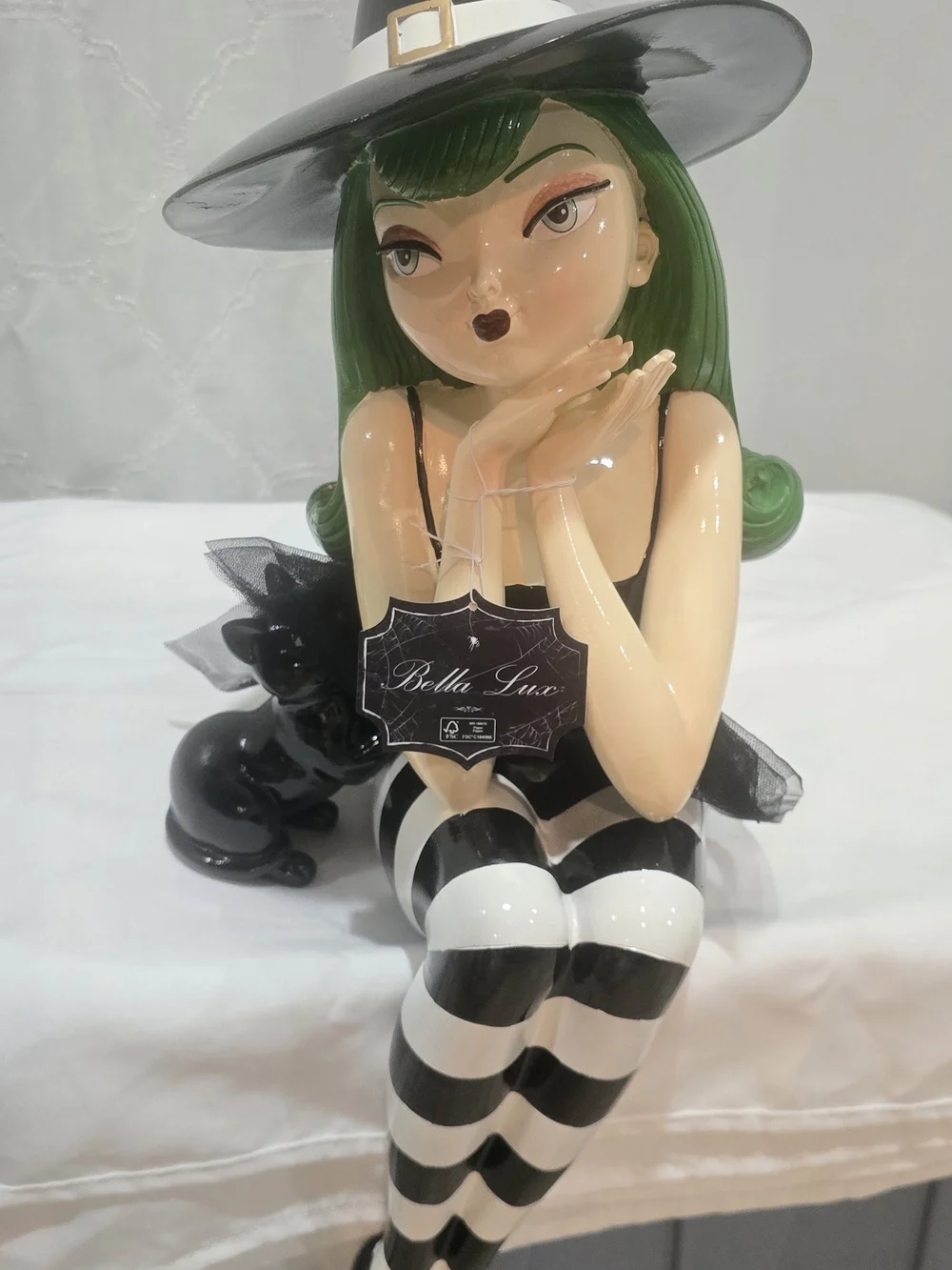 NEW!! Bella Luxx Green-Haired Witch Figurine with Black Cat - Black & White
